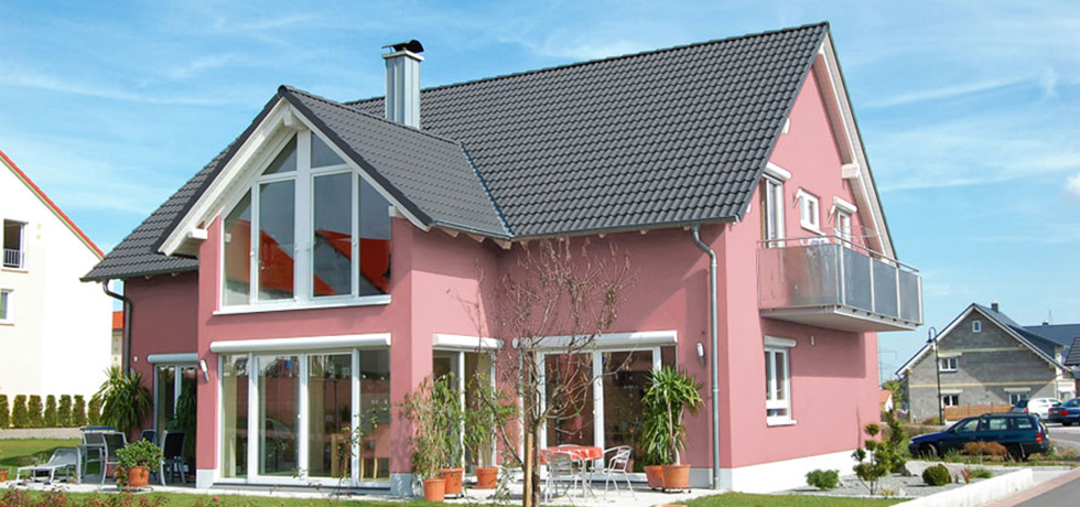 Fassadenanstriche sind ein Fachgebiet der Firma Weller aus Birnbach, direkt an der B8