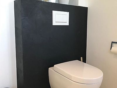 Auch im Badezimmer sind Gestaltungen ohne Fliesen möglich
