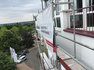 Bannerwerbung am Hotel Glockenspitze in Altenkirchen